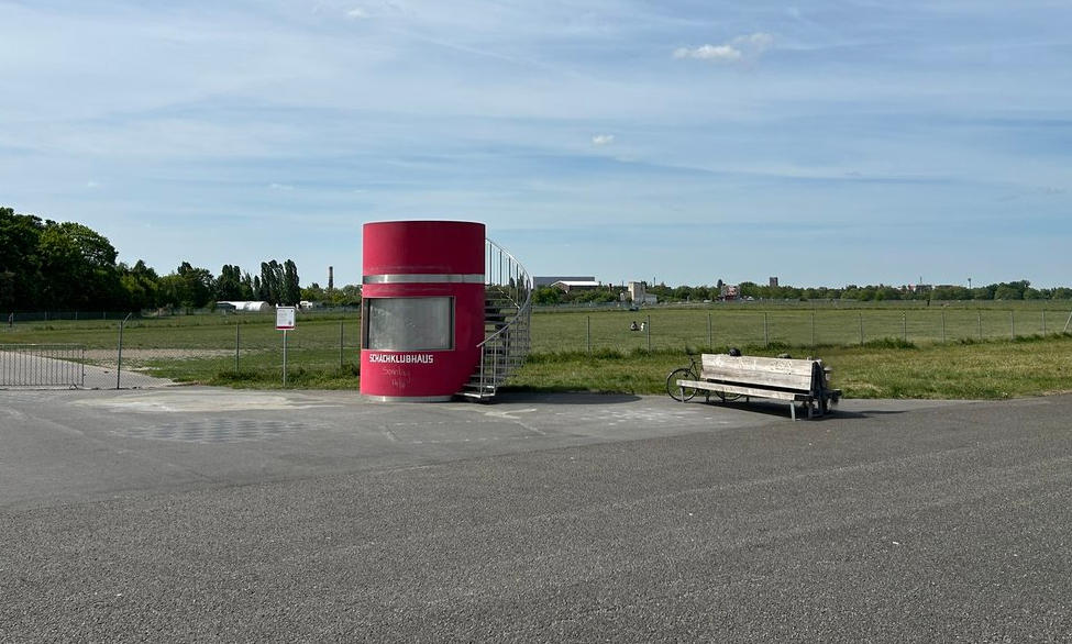 Hundewiese II Aussichtsturm