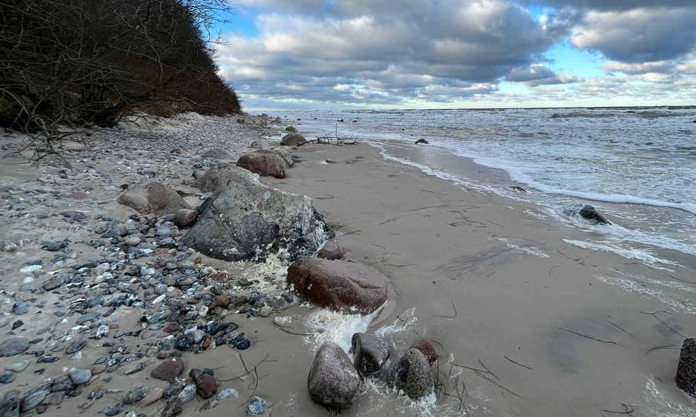 Naturstrand Sand- und Steinstrand